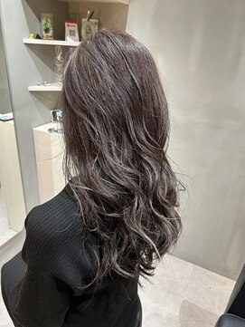 エルピス 中央林間店(elpis) 白髪を活かした白髪ぼかしハイライト