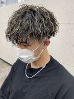 スターズ 柏(STARS)&nbsp;ハイライト　ブリーチ　ツイストスパイラル　マッシュ　モテ髪