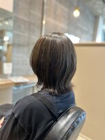 クーレ ビオトープ(+ CURE biotope)&nbsp;白髪ぼかしマットアッシュ×くびれウルフ