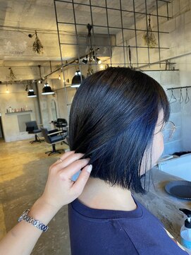 ワンドット バイ キーマン(ONE. by KEYMAN) ミニボブ インナーカラー