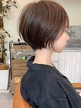 前髪あり小顔くせ毛カバーベージュカラー丸みショートボブヘア