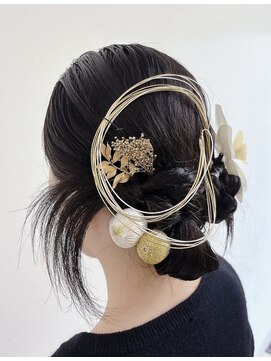 浪漫館 サンク(CINQ) 成人式前撮りシニヨンスタイル