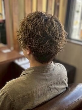 アミリー 成田美郷台店(Amily) メンズパーマ清潔感ビジネスマンイメチェンモテ似合わせカット