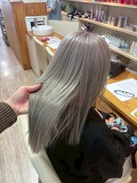 ヘアショップ エヌアンドエー 久喜菖蒲店(hair shop N&A) ホワイトシルバー×ハイトーンブリーチストレートロング