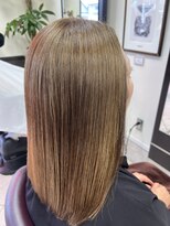 コレットヘア(Colette hair)&nbsp;【miyu】白髪ぼかしで育てるグレイカラー