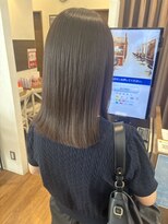 ビーバイシージャストビューティー(B by C just beauty)&nbsp;切りっぱなしミディアム　透明感カラー　アッシュカラー