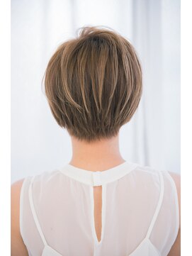 アトリア 川崎(Atria) ショートフェミニンボブ