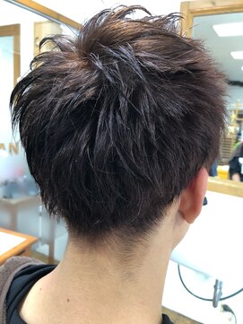 カットサロン HnT ツーブロックマッシュ