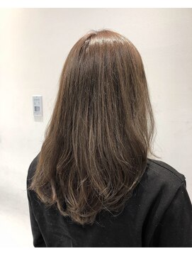 ネオリーブギンザ 銀座店(Neolive GINZA) neolive ginza カーキグレージュカラー