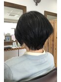 ショートボブ