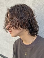 ラヴィズムバイフィフス(LUVISM by fifth)&nbsp;センターパートツイストスパイラルパーマツーブロックメンズヘア