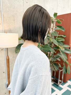 ノエ(noe) 切りっぱなしボブ×ハイライトオリーブグレージュ