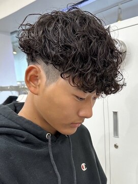 ウェイビーエフティフィフス 横浜西口(WAVEY ft.fifth) スペインカールツイストスパイラルパーマ波巻きパーマ横浜西口