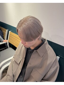 ヘアーブレイス(hair brace) ブリーチ1~2回ホワイトミルクティーベージュstylist聖斗