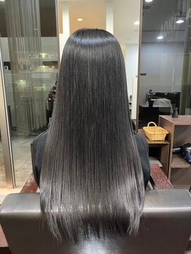 アーク シエル(Ark Ciel) 20代30代ロングレイヤーブリーチなし大人可愛いダークグレージュ