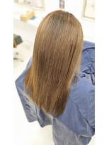 ネクサス NEXUS&nbsp;ダメージレスな透明感。グレージュカーキ