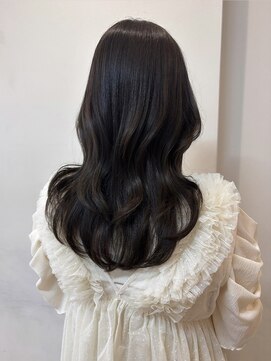 ミレバイジェニー (mirae by geny) レイヤーカットとオリーブカラー r