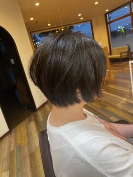 ヘアーアンドコークラシコ(Hair&Co. Clasico) 前下がりショートボブ