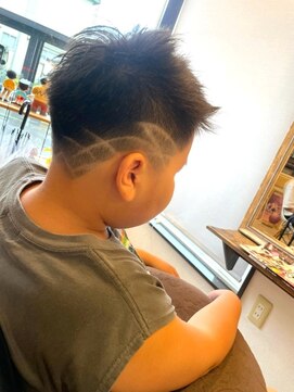 ヘア メイク ココ(hair make coco) ラインで個性を♪♪