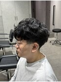 テーパーフェードフリンジカットメンズ刈り上げマッシュ