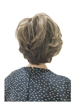 アルム(arum) ふんわり上品ボリュームショート