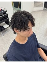 ブライト(BRIGHT) ツイストスパイラルパーマセンターパートウルフ