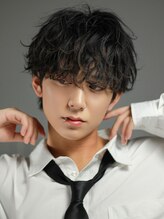 《シャドウパーマ》緩くラフな動きで決めすぎないカールが大人気のパーマ　【メンズ/シャドウパーマ】