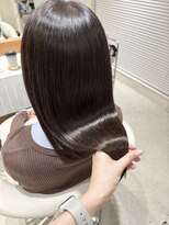 エンス 銀座(Ence)&nbsp;ブリーチなし/スモーキーカラー/髪質改善/グレーブラウン/前髪