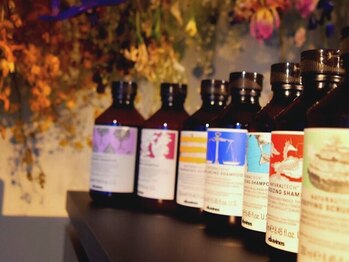 ロックブーケ(ROC bouquet)の写真/【davinesヘッドスパ】専門知識を学んだSTAFFが、スパで身体と心の疲れを取り除いてくれる。