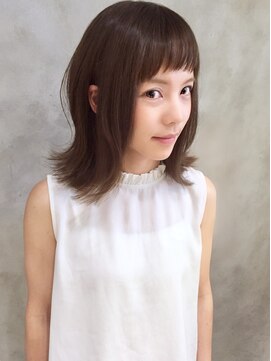 リルア 博多(LIRUA) 曲線切りっぱなしボブマッシュウルフ小顔オン眉