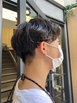 ジュイール(jouir)&nbsp;センターパート　ニュアンスパーマ[20代30代]