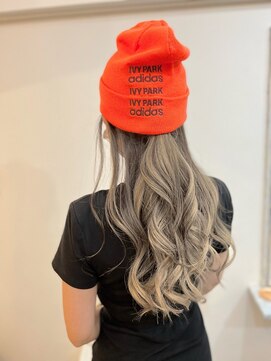 ツムグ 代官山店(TUMUGU) 大人かわいいヘア美髪のススメホワイトグレージュ30代40代50代