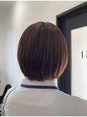 深みピンクで肌も髪にもツヤを◎