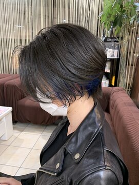 クオリス 上福岡店(QUALIS) 20代30代40代大人可愛い丸みくびれインナーカラーショートボブ