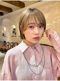 ぱつっとボブ ミニボブ シースルーバング 前髪ありボブ ベージュ