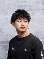 ロバーツヘアー 吉祥寺店&nbsp;ツーブロックスパイラルパーマ〈吉祥寺/男性/メンズ/バーバー〉