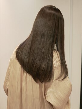 ネイヴィル オモテサンドウ(navile omotesando) 赤みのないブラウンベージュ＊酸性ストレート