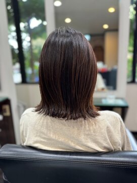 美容室 フォーリア Foglia ミディアムボブ アッシュグレー