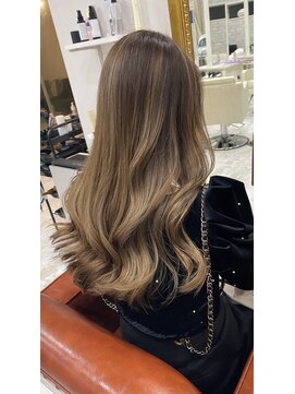 イーエス(E.S) スモーキーベージュ