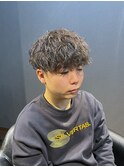 ツーブロックマッシュショート ツイストスパイラル ハイライト