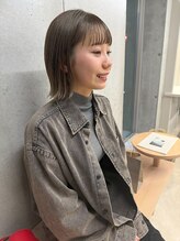 エウペ 渋谷(WEUPE) 斜めバング/グレージュカラー/デザインカラー/シルキーベージュ