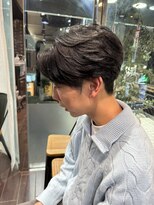 ヘアーアンドメイク ビス(HAIR&MAKE bis) 刈り上げセンターパート【NOKA】