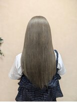 レアナ バイ ニーナ(Leana by NINA)&nbsp;オリーブグレージュ　ブリーチあり