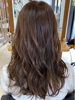 【パーソナルカラー診断】でわかる"本当の似合わせカラー"はＦＲＡＵにお任せ！似合う色との出会いを―。