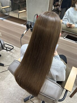 ルチア パリ(Luccica PARIS) 【Luccica PARIS sayumi】オリーブベージュ×メモリーケアカラー