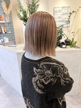 フェーディン(fa/din) ペールグレージュ