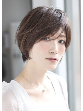 フェリチタ フィロ 大泉学園(FELICITA filo) くびれショートボブ40代50代グレイカラー白髪染め白髪ぼかし