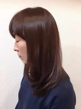 アネモス(anemos) 大人ナチュラルストレートミディ