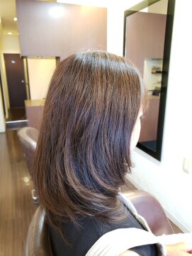 ヘアメイク ビス(Hair Make Bis.) ロングレイヤースタイル
