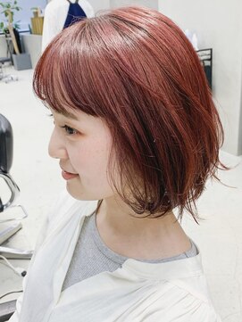 テトヘアー(teto hair) 赤髪 レッド ボブ 切りっぱなし ワンレングス シースルー